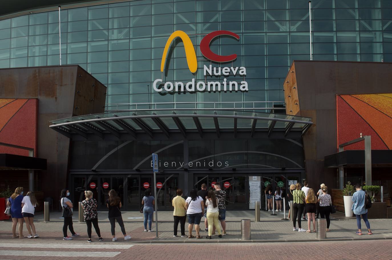 Fotos: Los centros comerciales vuelven tras más de dos meses