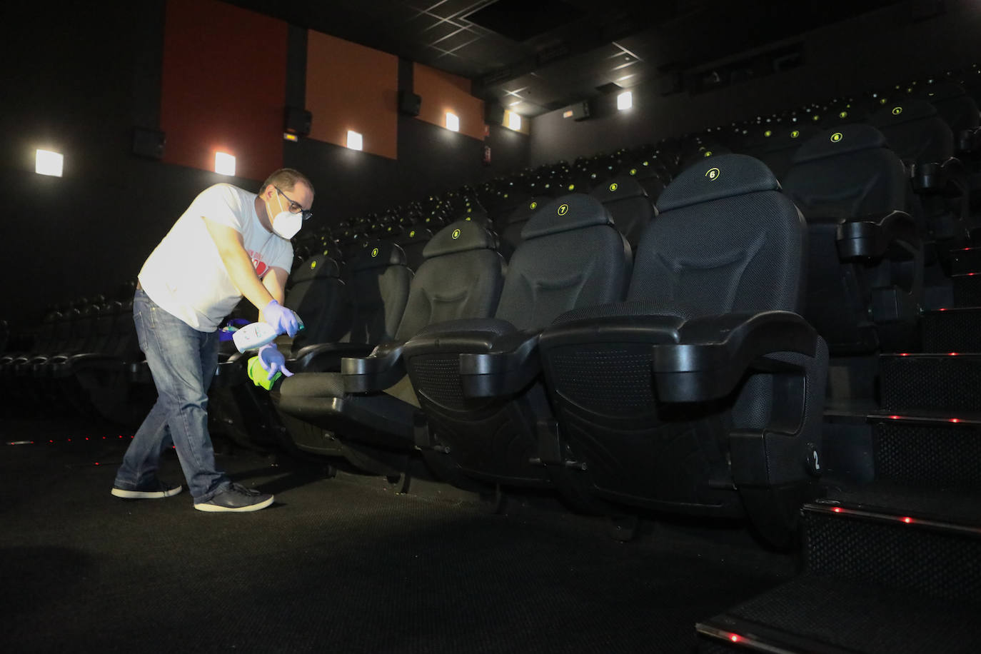 Fotos: Vuelve a abrir el cine del Parque Almenara de Lorca