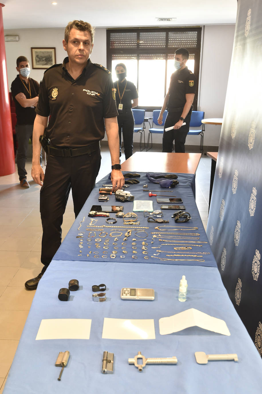 Fotos: Cae una banda que reventaba casas utilizando la técnica del &#039;sacacorchos&#039;