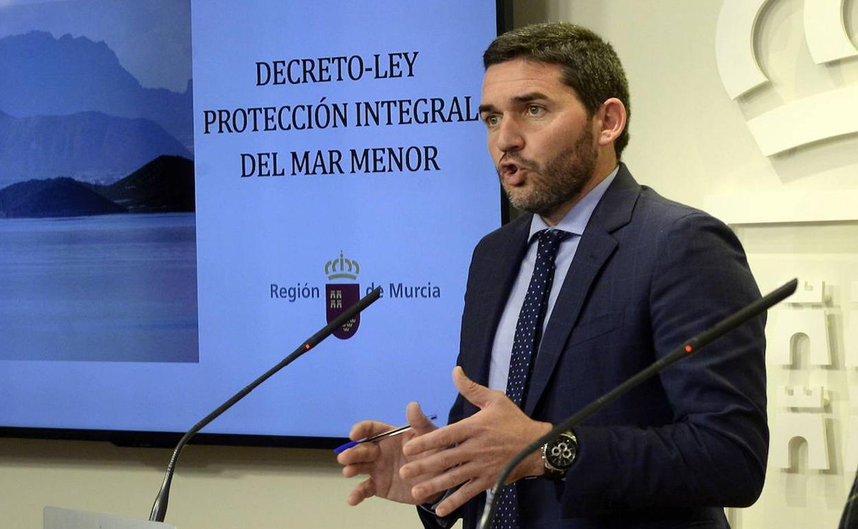 Antonio Luengo, consejero de Agricultura, Ganadería, Pesca y Medio Ambiente, en una fotografía de archivo.