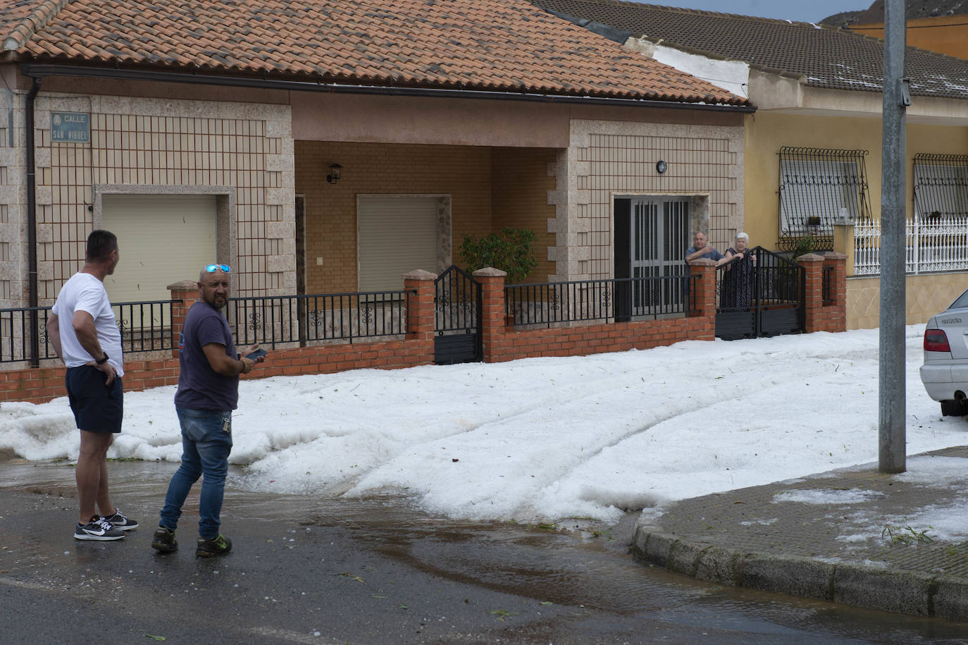 Fotos: Las lluvias provocan cinco accidentes y 68 incidencias en la Región