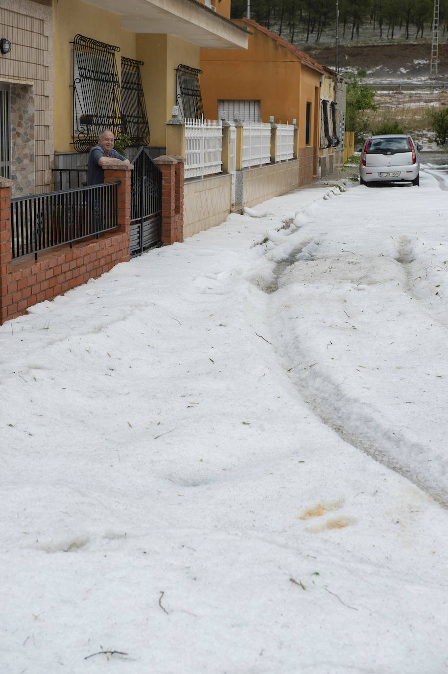 Fotos: Las lluvias provocan cinco accidentes y 68 incidencias en la Región