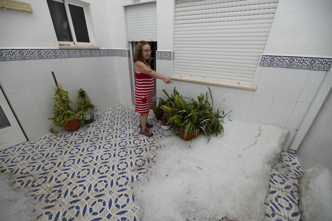 Fotos: Las lluvias provocan cinco accidentes y 68 incidencias en la Región