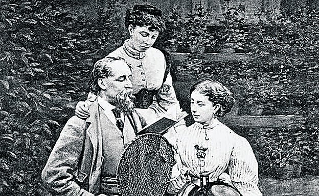 Personal. Retrato del autor en sus años de celebridad. Arriba, leyendo un texto a sus hijas Mimie y Kate.