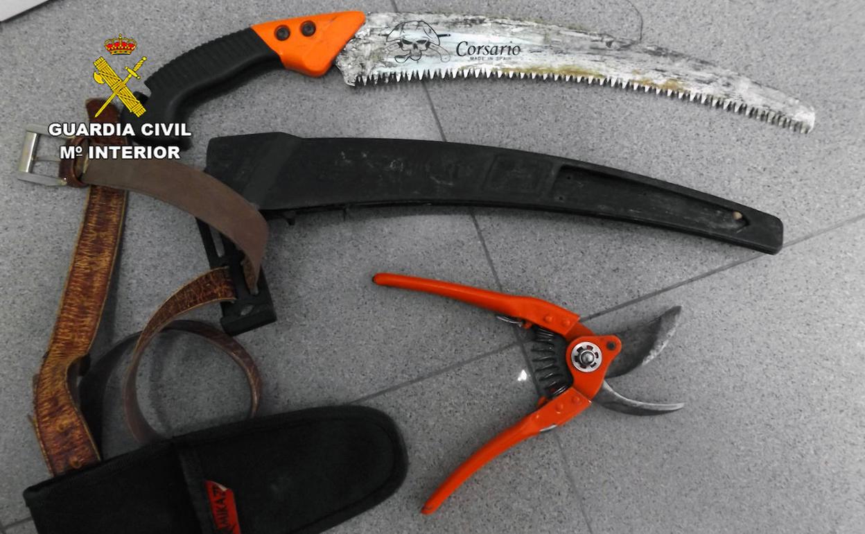 Algunos de los útiles robados en naves agrícolas en Mula y Pliego.