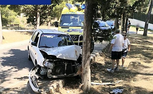 Estado del vehículo tras el accidente que tuvo lugar en La Alberca.