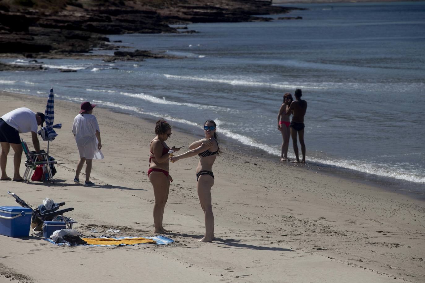 Fotos: Las playas de la Región reciben sus banderas azules