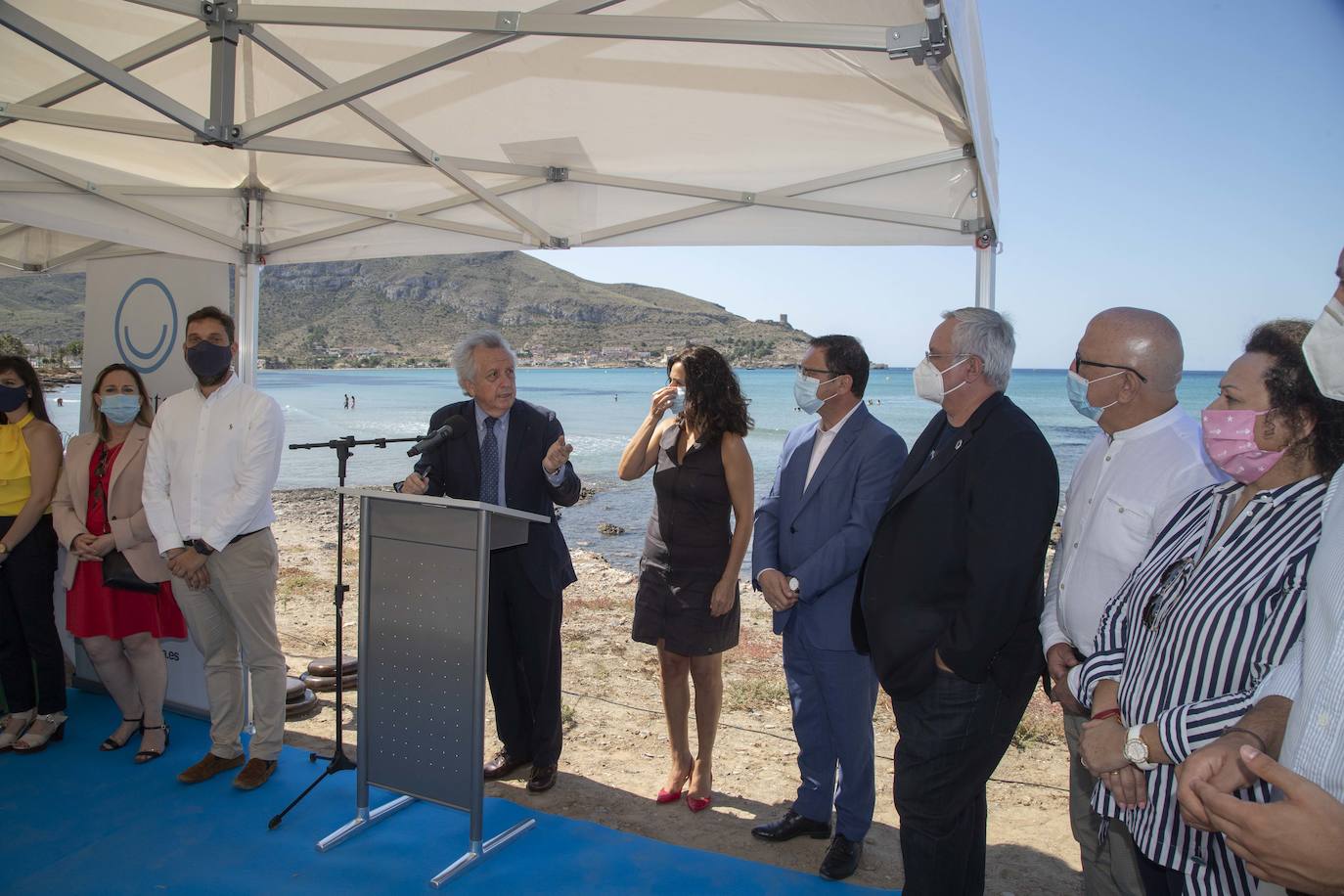 Fotos: Las playas de la Región reciben sus banderas azules