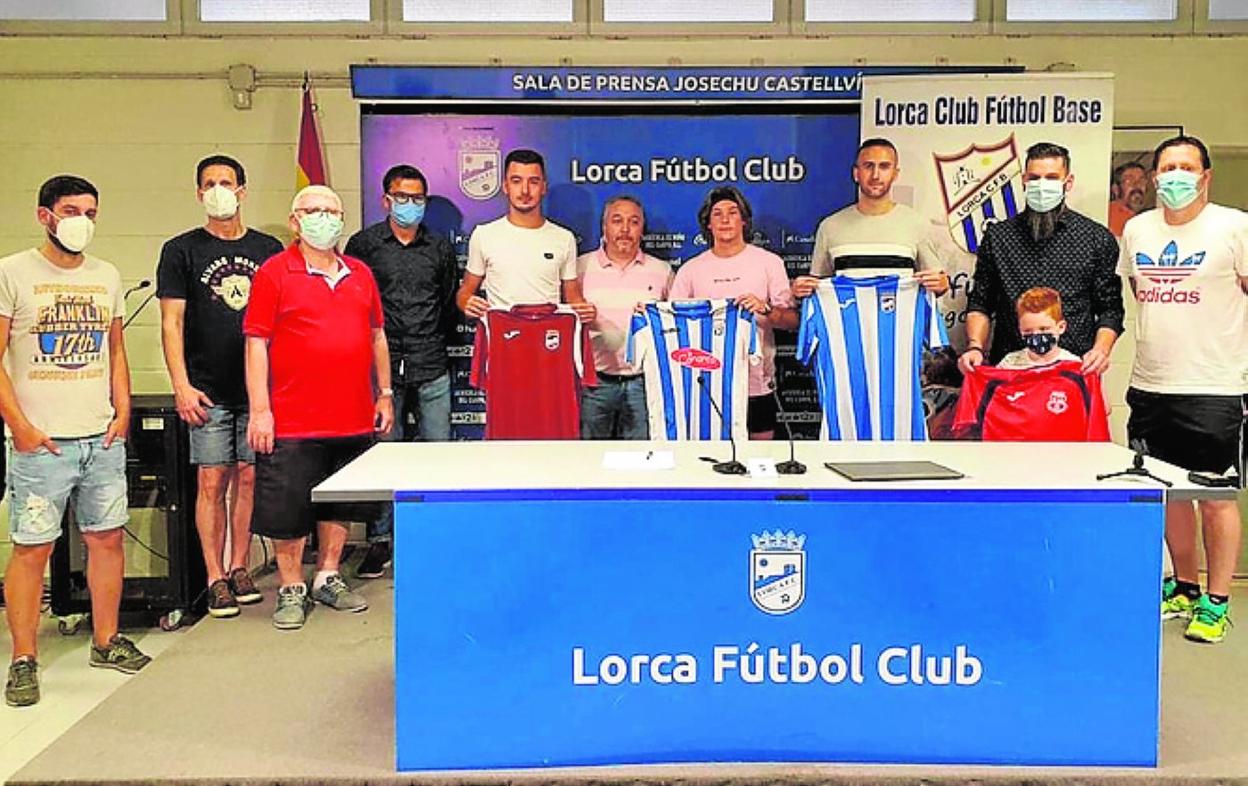 Presentación del Lorca FC, en la sala de prensa del Artés Carrasco, el sábado. 