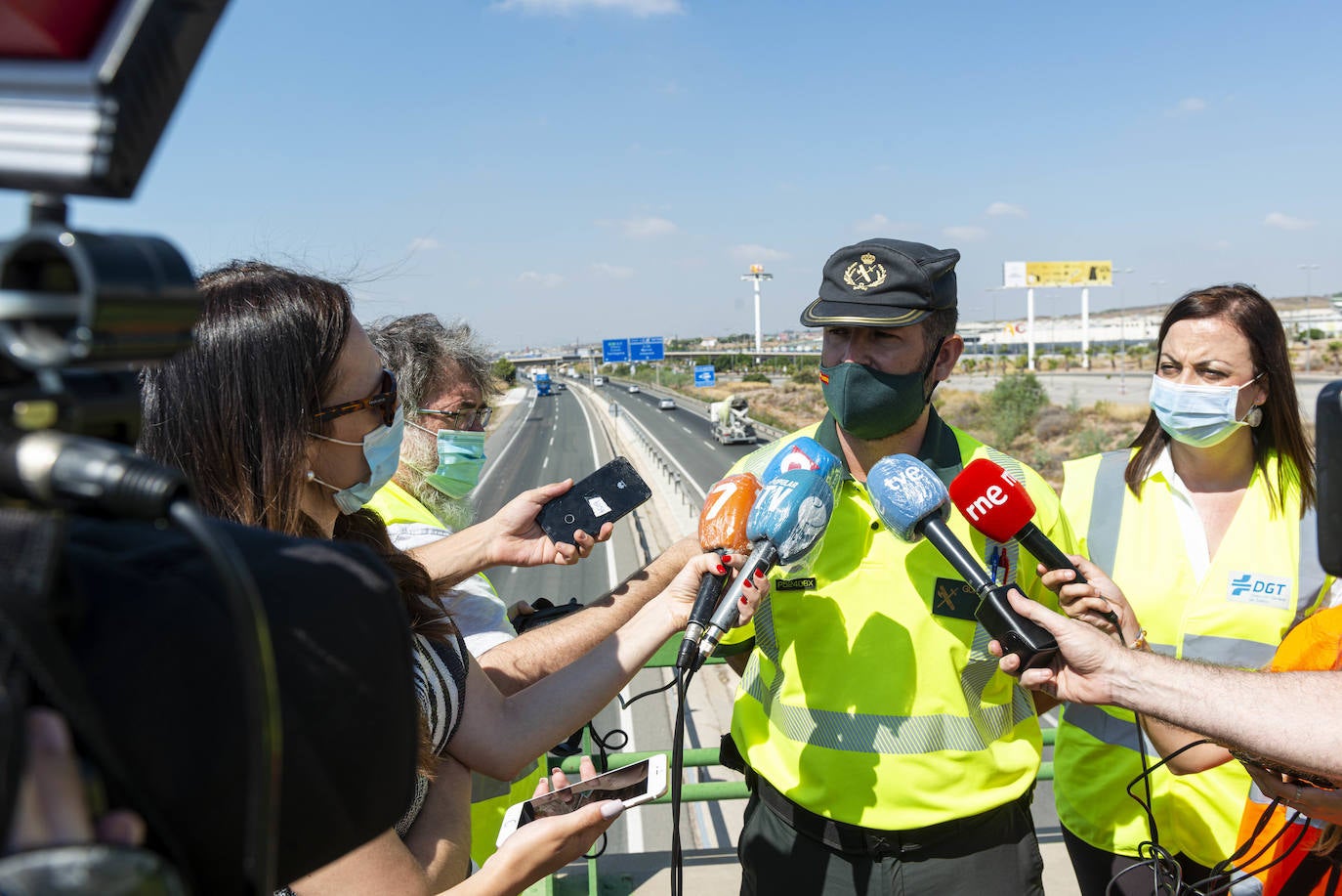 Fotos: Los desplazamientos por carretera en la Region caen un 20% pese al fin de las restricciones