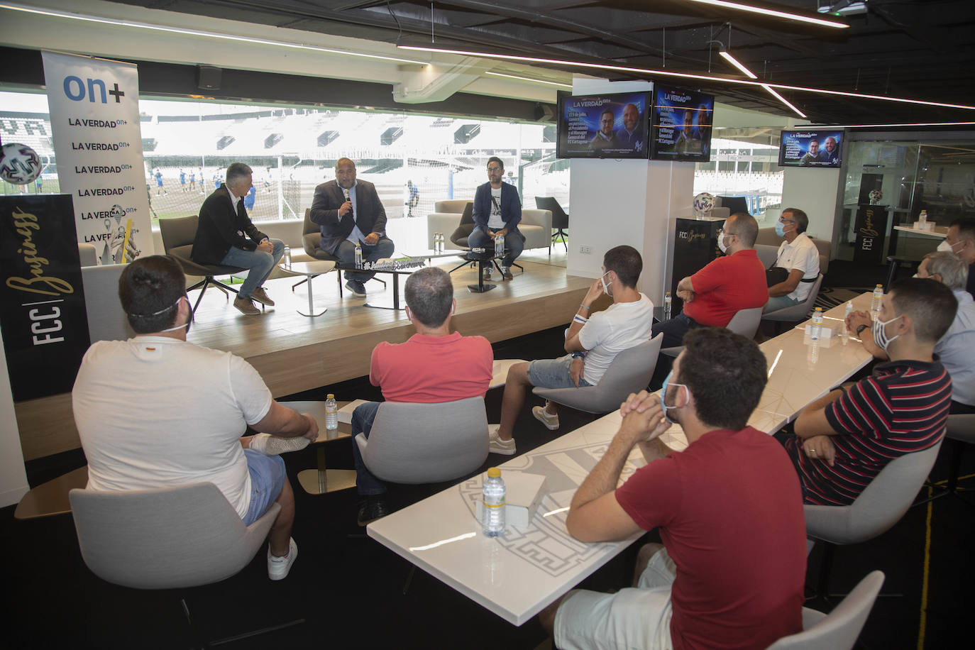 Fotos: Belmonte y Breis, con los suscriptores de LA VERDAD