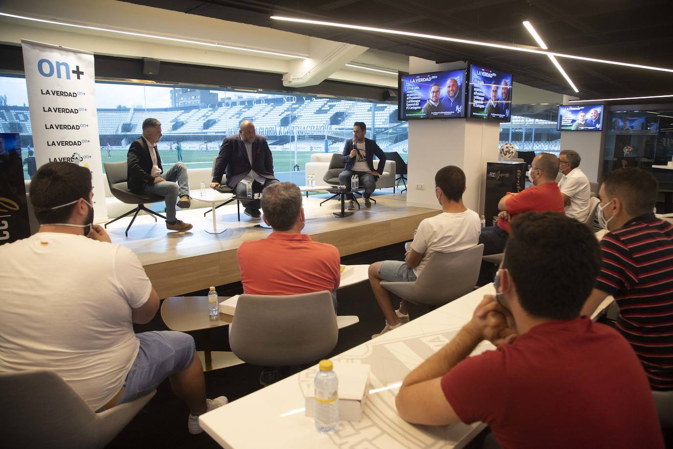 Fotos: Belmonte y Breis, con los suscriptores de LA VERDAD
