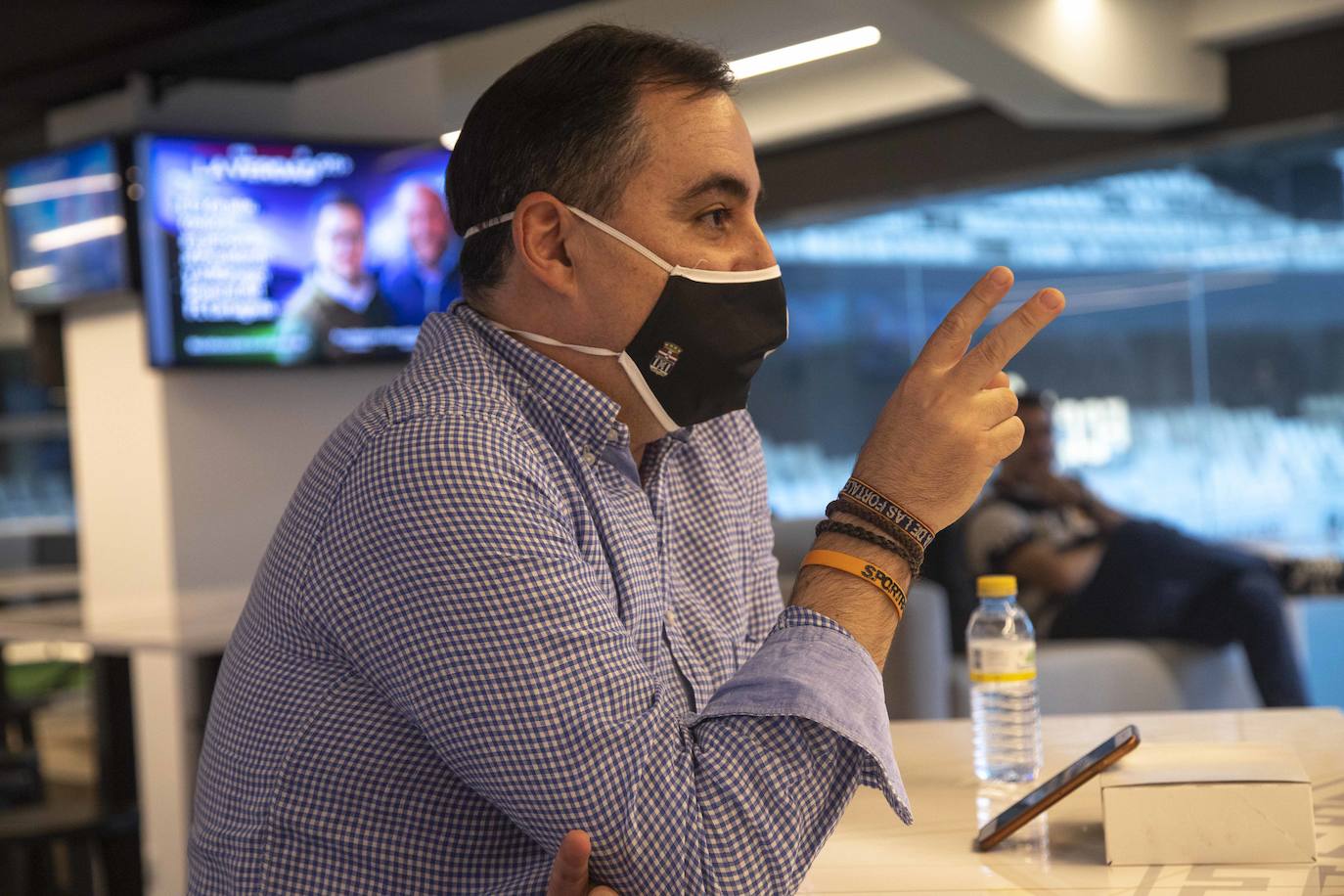 Fotos: Belmonte y Breis, con los suscriptores de LA VERDAD