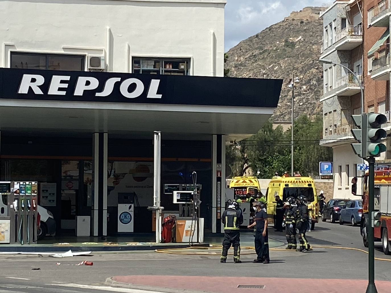 Fotos: Explosión en una gasolinera de Cartagena