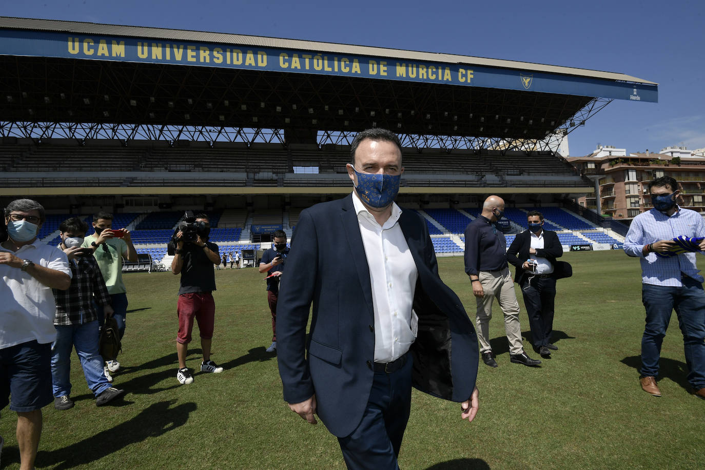 Fotos: Presentación de José María Salmerón como nuevo entrenador del UCAM CF