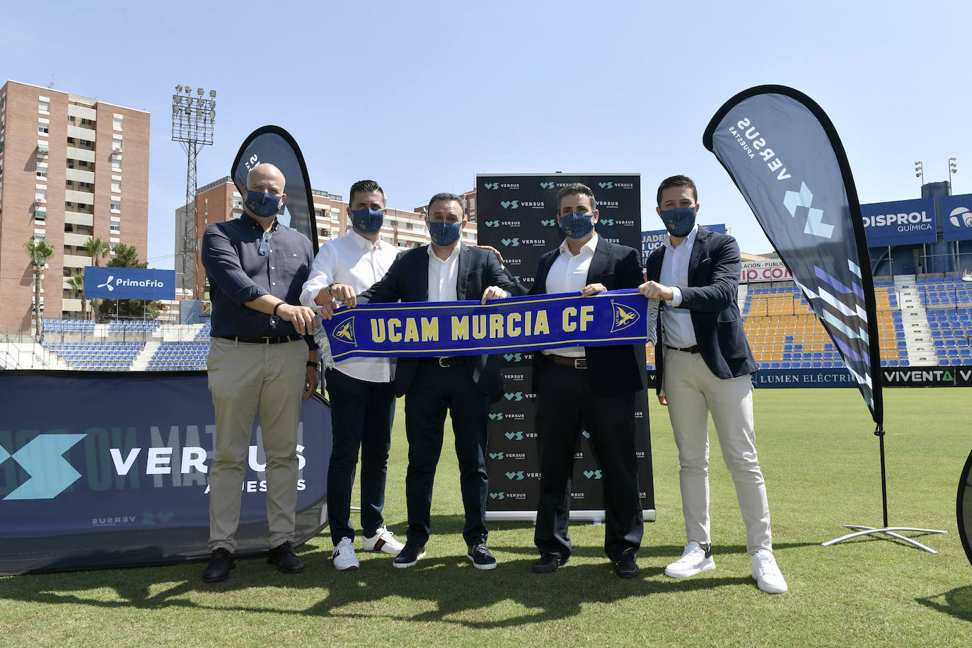 Fotos: Presentación de José María Salmerón como nuevo entrenador del UCAM CF