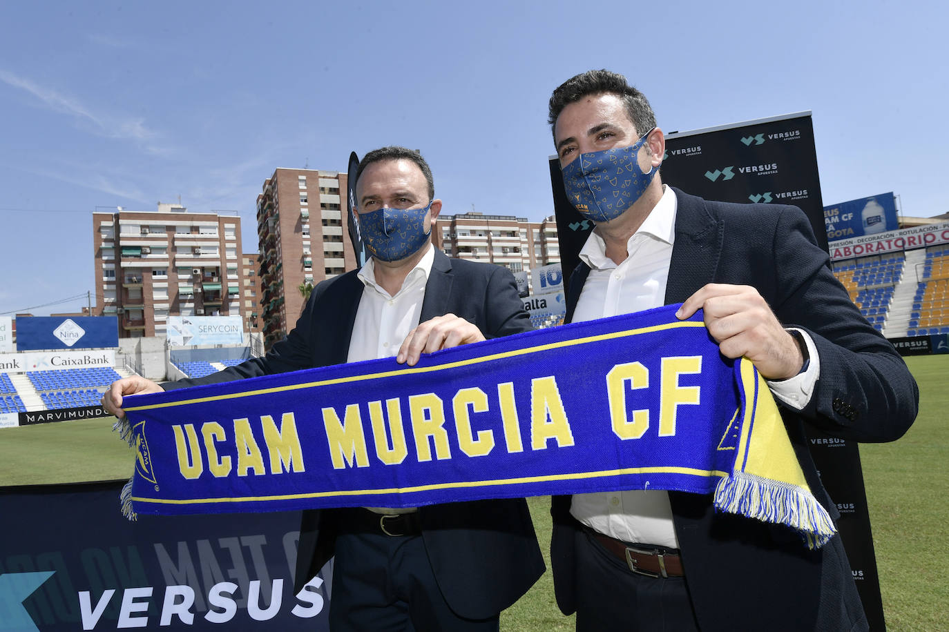 Fotos: Presentación de José María Salmerón como nuevo entrenador del UCAM CF