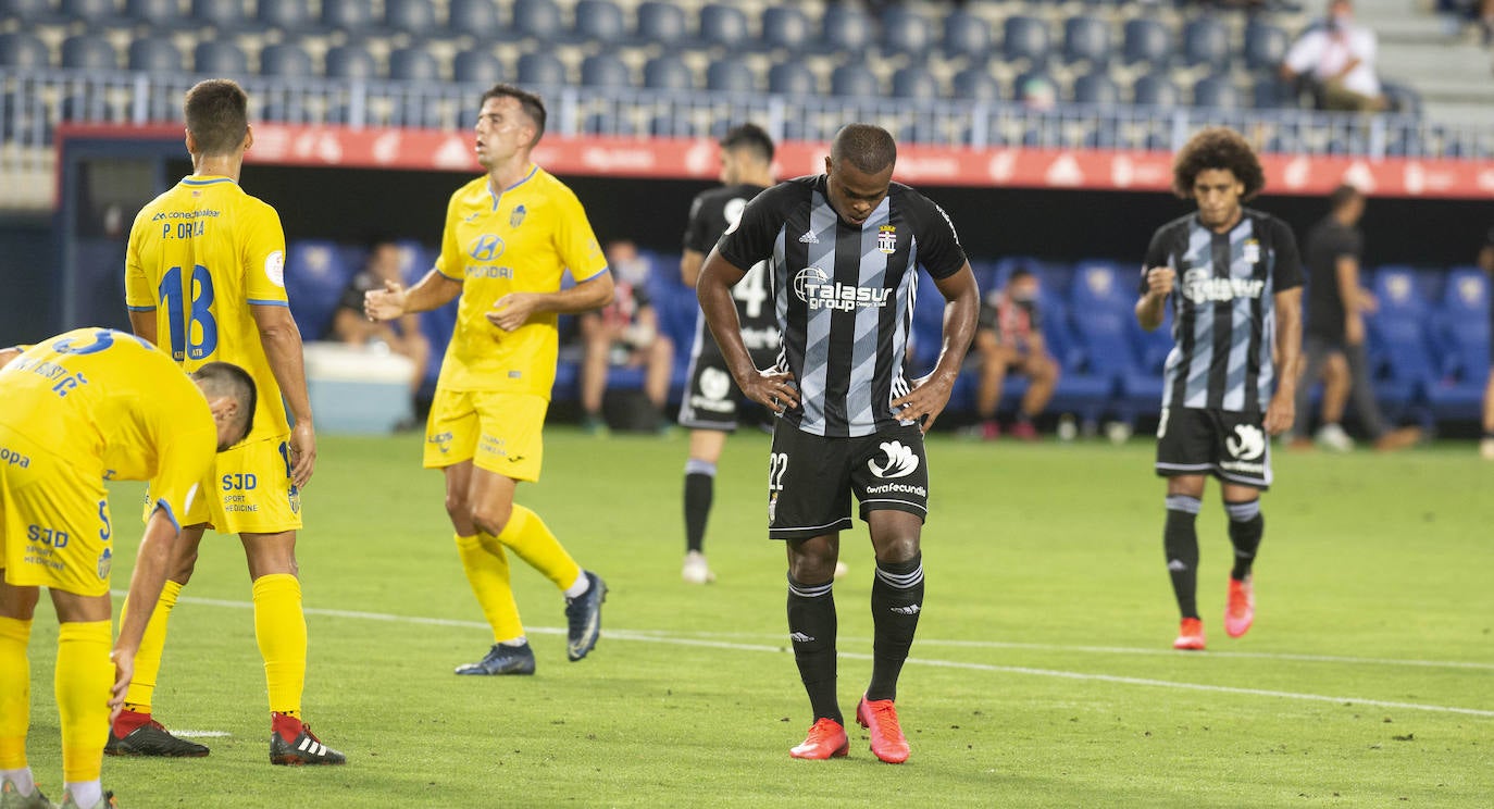 Fotos: La primera parte del FC Cartagena-Atlético Baleares, en imágenes