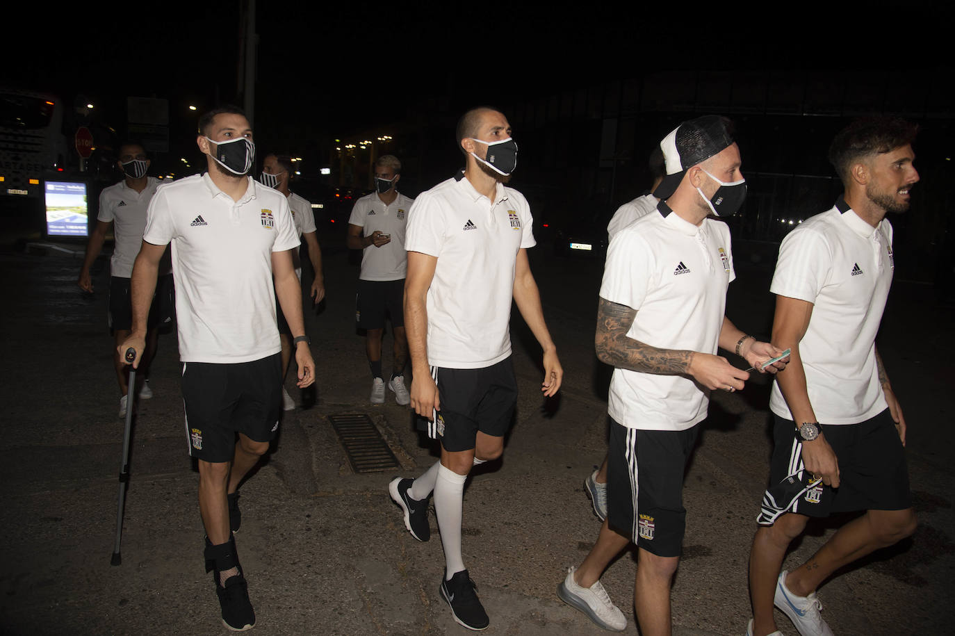 Fotos: Los jugadores del Cartagena celebran el ansiado ascenso a Segunda