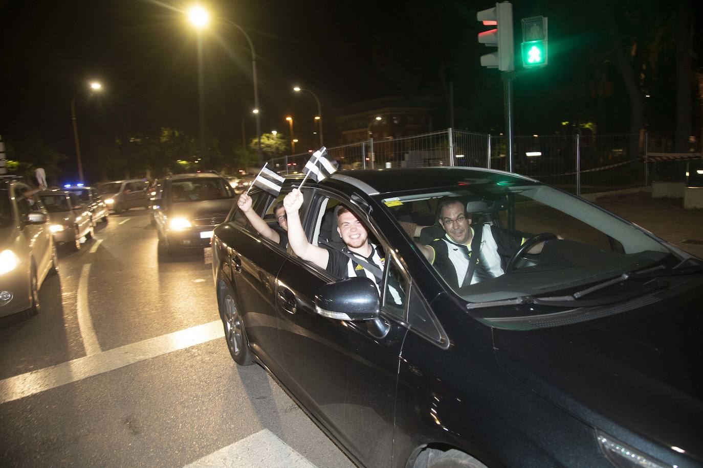 Fotos: Así está viviendo la afición blanquinegra el partido en Cartagena