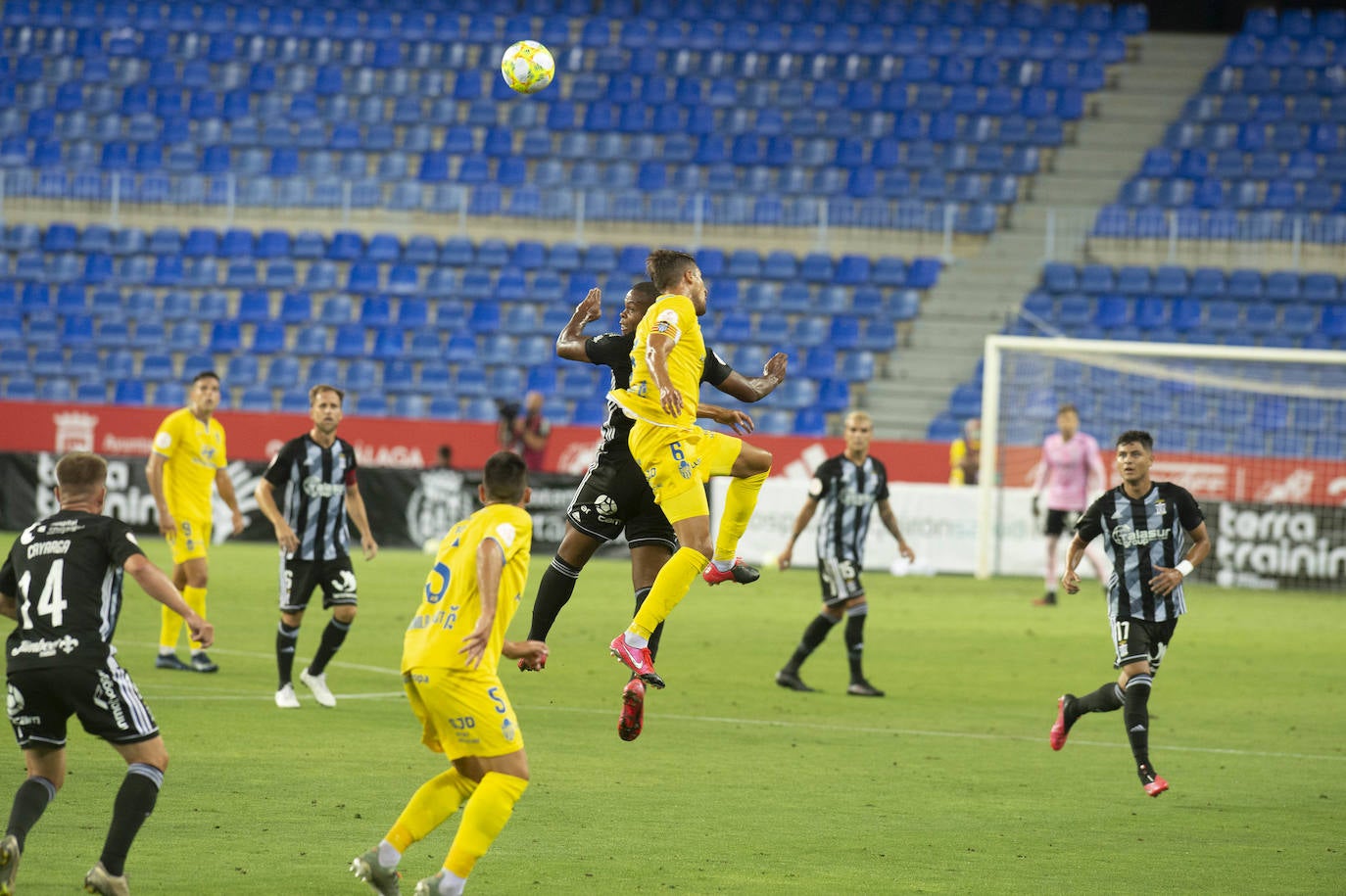 Fotos: La primera parte del FC Cartagena-Atlético Baleares, en imágenes