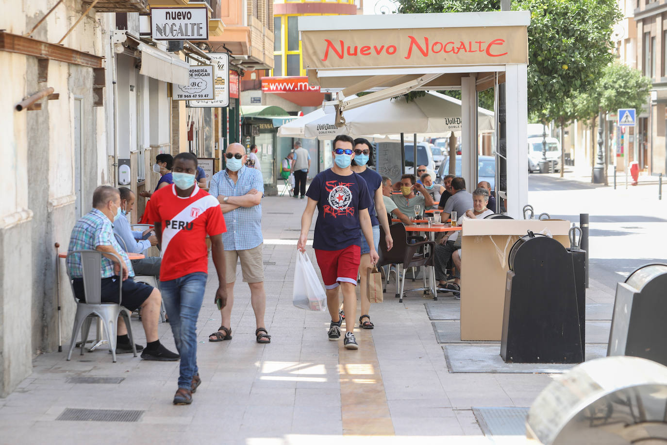 Fotos: El sector hostelero paga en Lorca los platos rotos por el temor a un rebrote