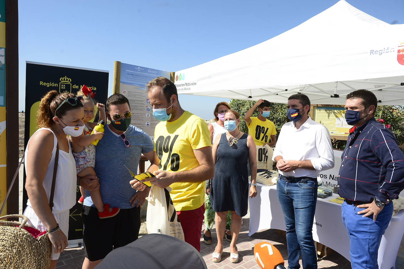 Fotos: La campaña &#039;cero plásticos&#039; llega a las Salinas y Calblanque
