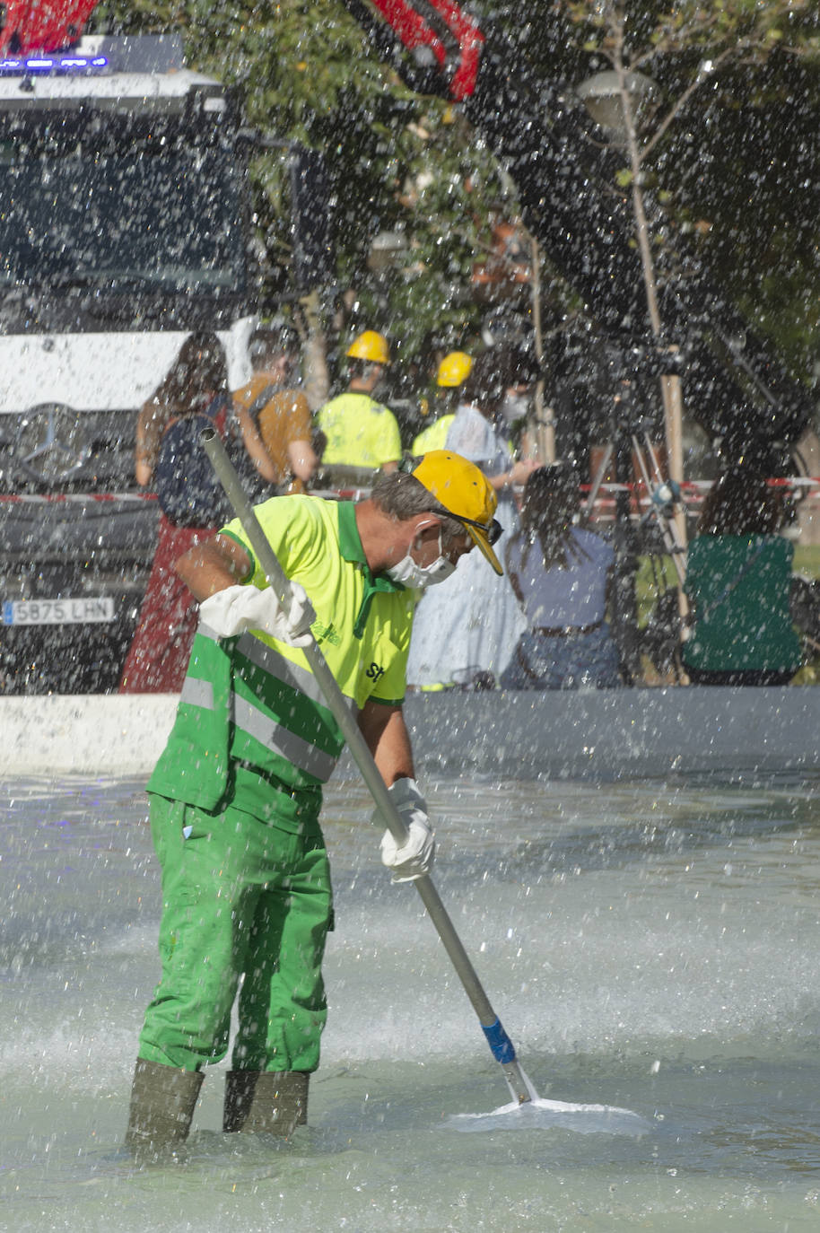 Fotos: Trabajos de limpieza y desinfección diarios en los parques de Murcia