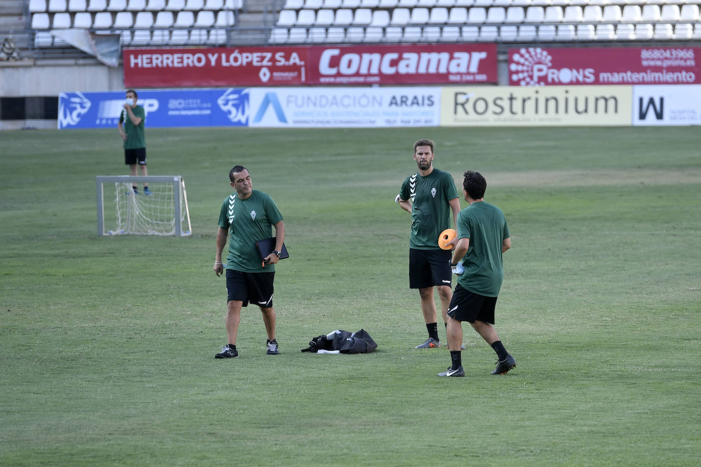 Fotos: El Real Murcia vuelve a entrenar