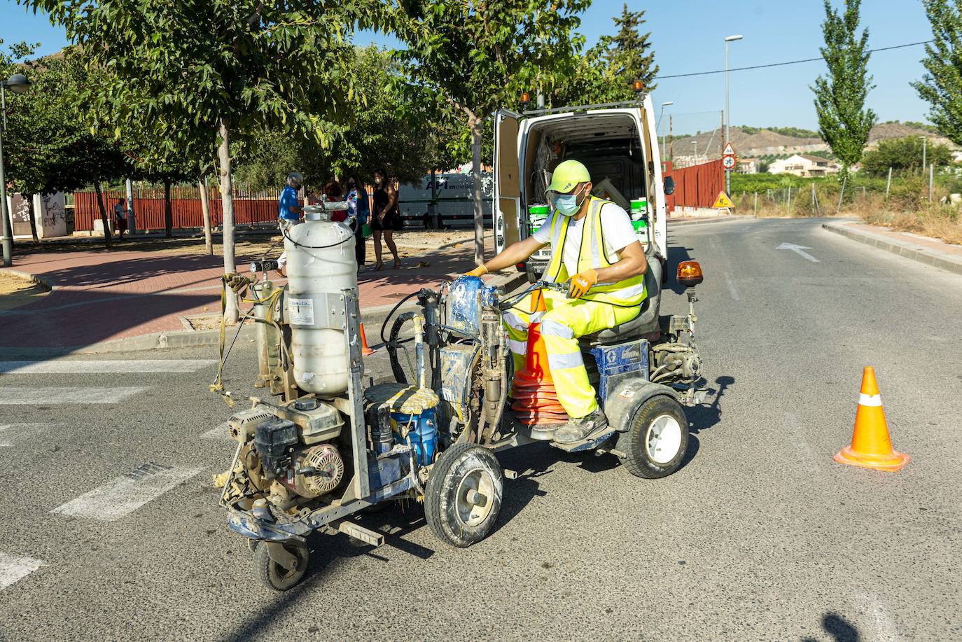 Fotos: Mensajes para prevnir el coronavirus junto a 116 colegios públicos de Murcia