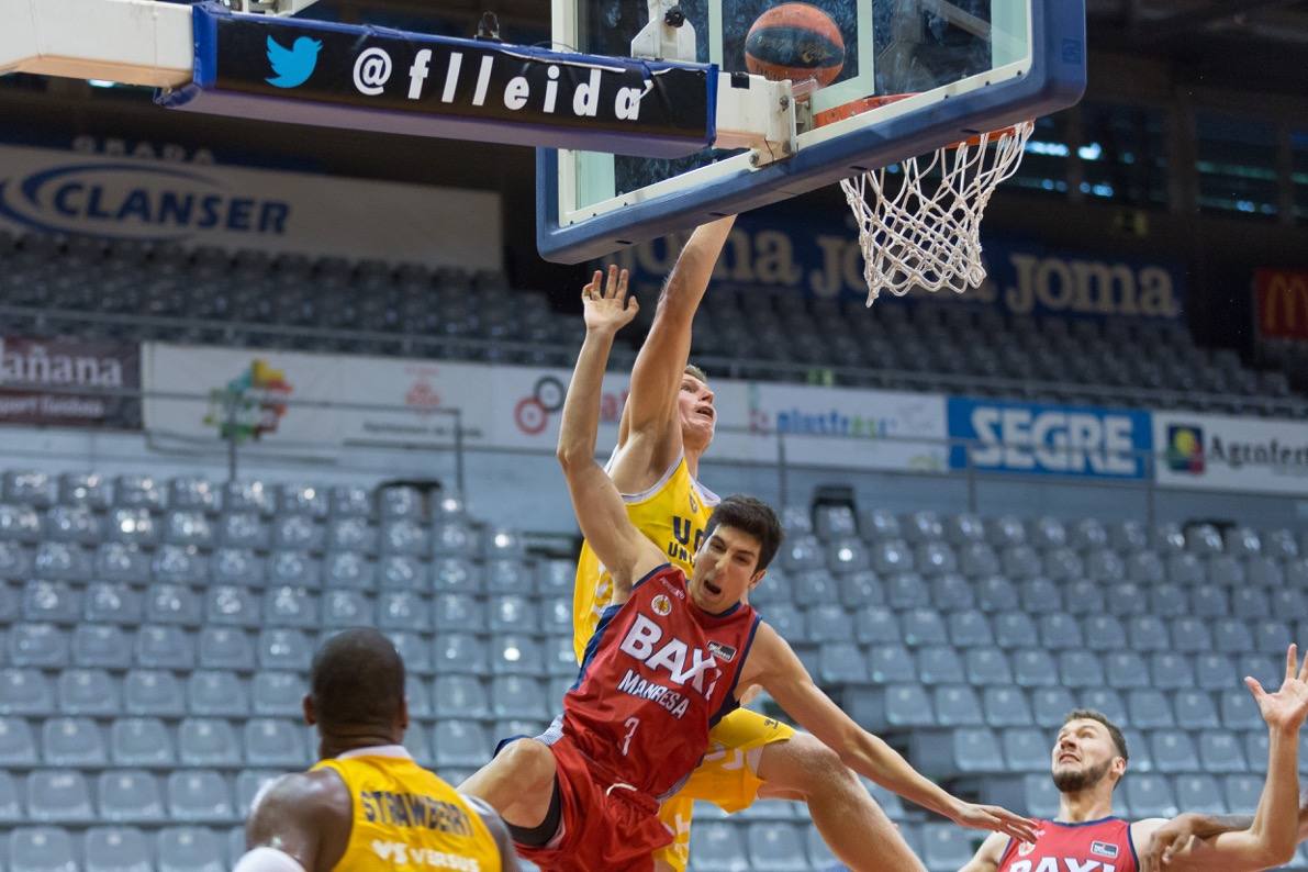 Fotos: El UCAM CB cae ante el Manresa en su primer partido de pretemporada