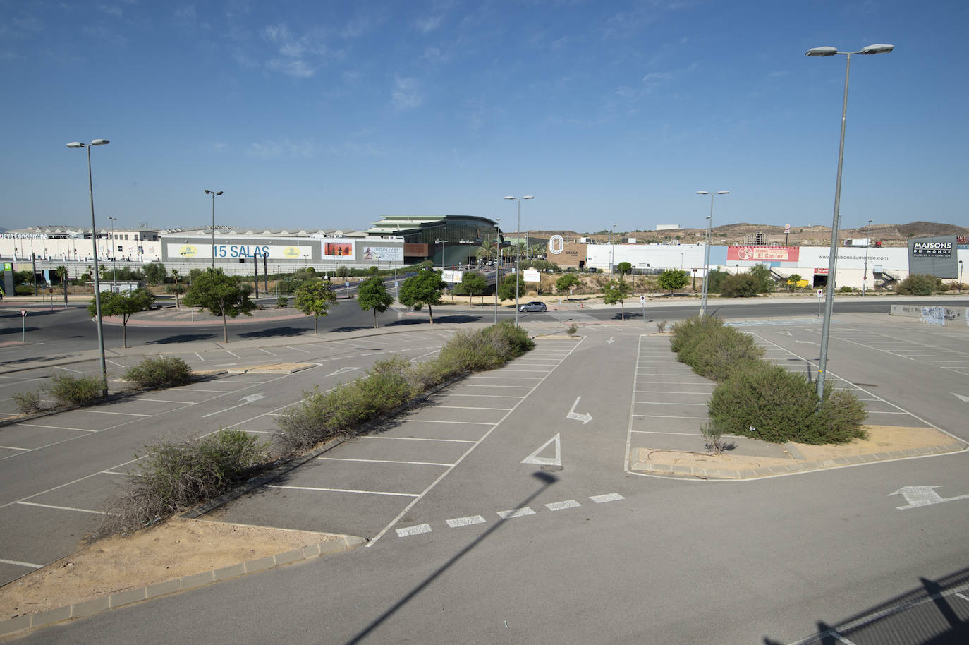 Fotos: Estado del interior y los aledaños del Enrique Roca