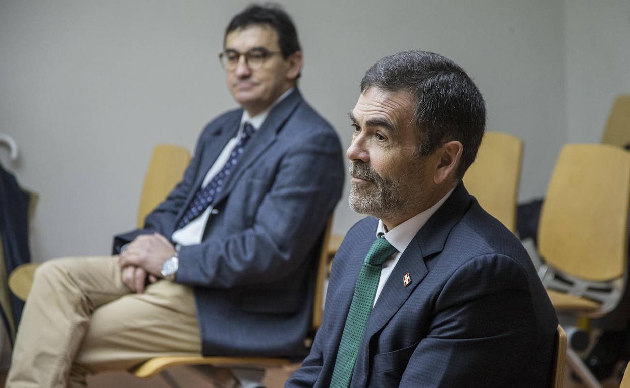 José López, en primer plano, en un juicio en Cartagena el pasado mes de diciembre.