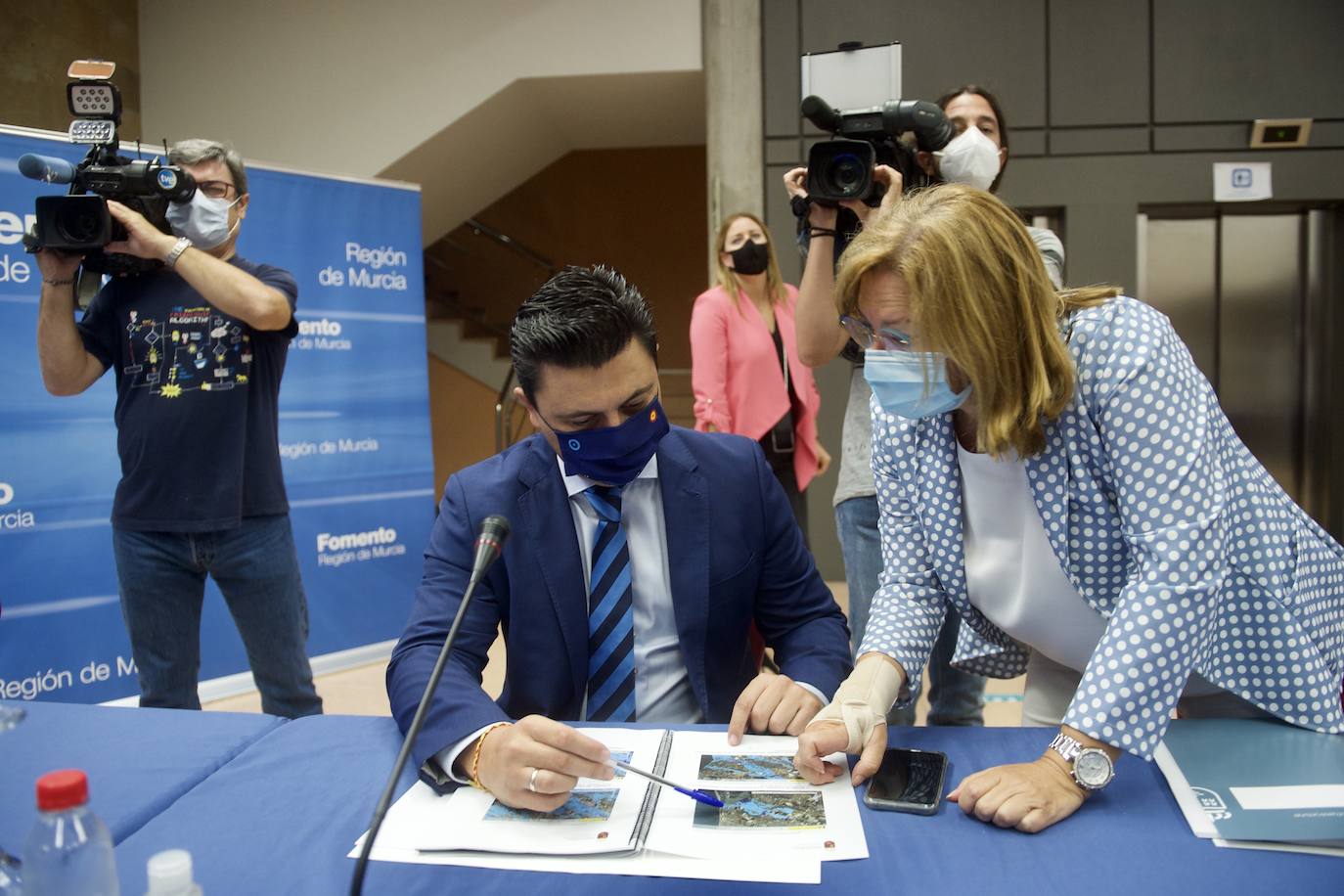 Fotos: Miras presenta un plan con 77 millones de euros «para dar una solución a las inundaciones»