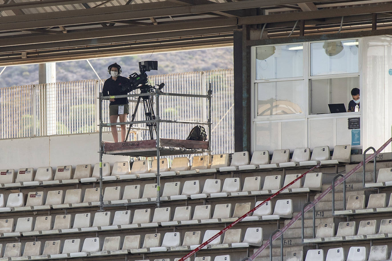Fotos: Primer disgusto para un Efesé demasiado verde