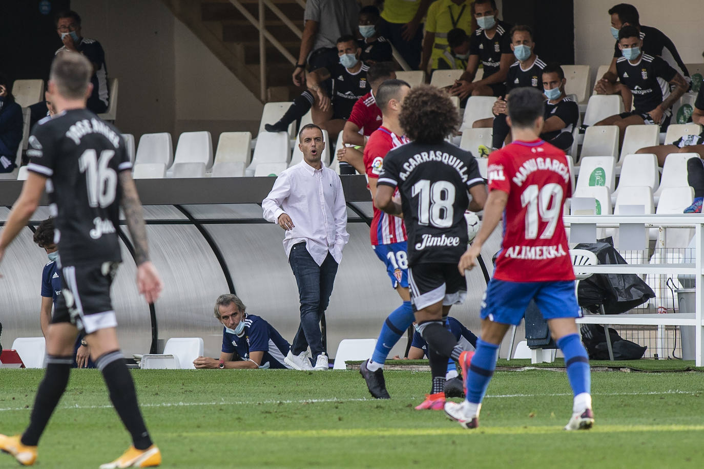 Fotos: Primer disgusto para un Efesé demasiado verde