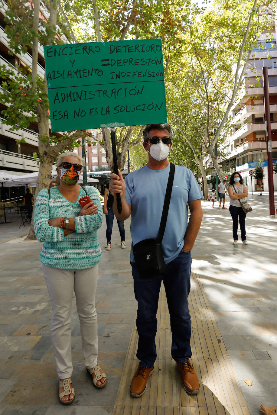 Fotos: La Marea de Residencias de la Región pide «proteger a los ancianos abandonados y justicia para los muertos»