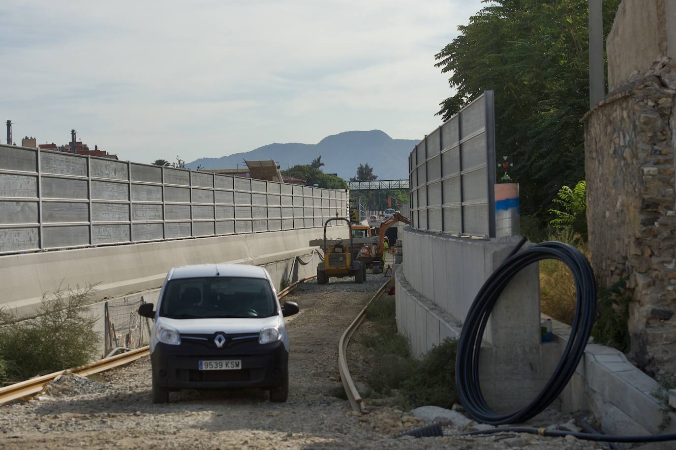 Fotos: Montan la vía para abrir el soterramiento en Murcia