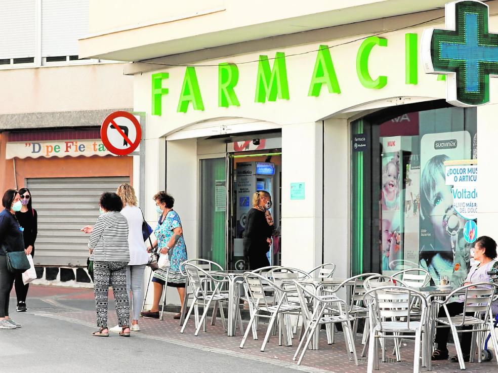 Las terrazas se han ido expandiendo por la necesidad de consumo al aire libre, como esta de Fortuna. 