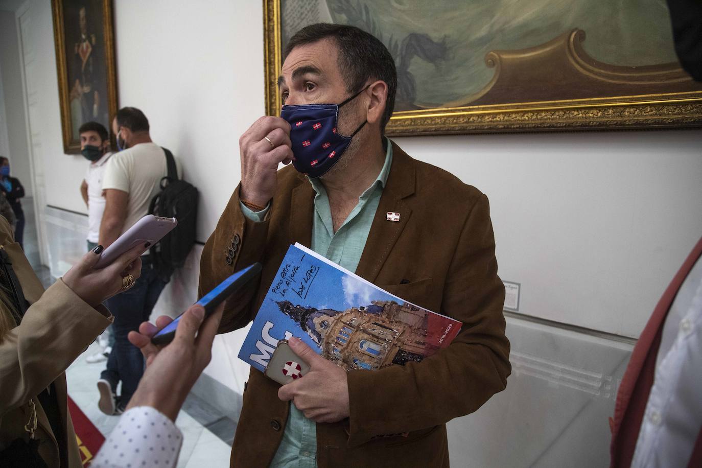 Fotos: Los vecinos de La Aljorra exigen más medios sanitarios y «vigilar» las emisiones de Sabic