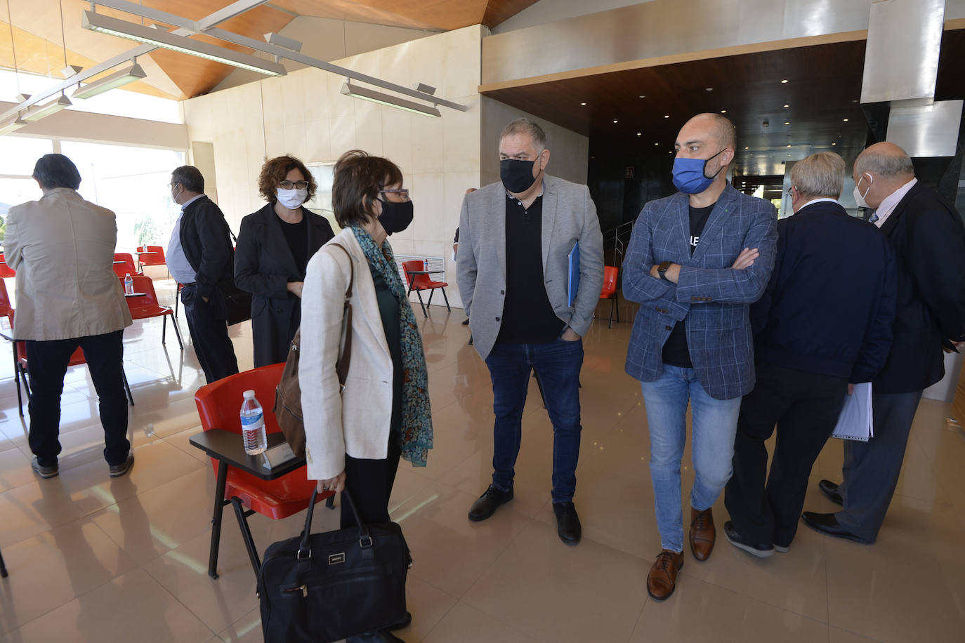 Fotos: Los intereses territoriales dividen el voto del PSOE y PP sobre el acuífero