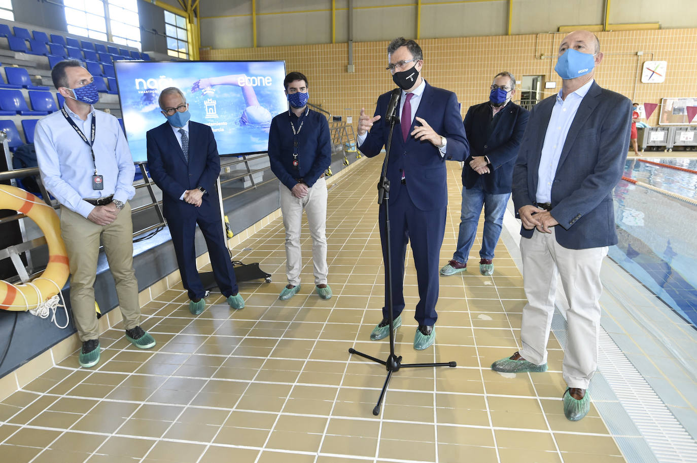 Fotos: Un &#039;GPS&#039; controlará la seguridad de los usuarios en tres piscinas climatizadas de Murcia