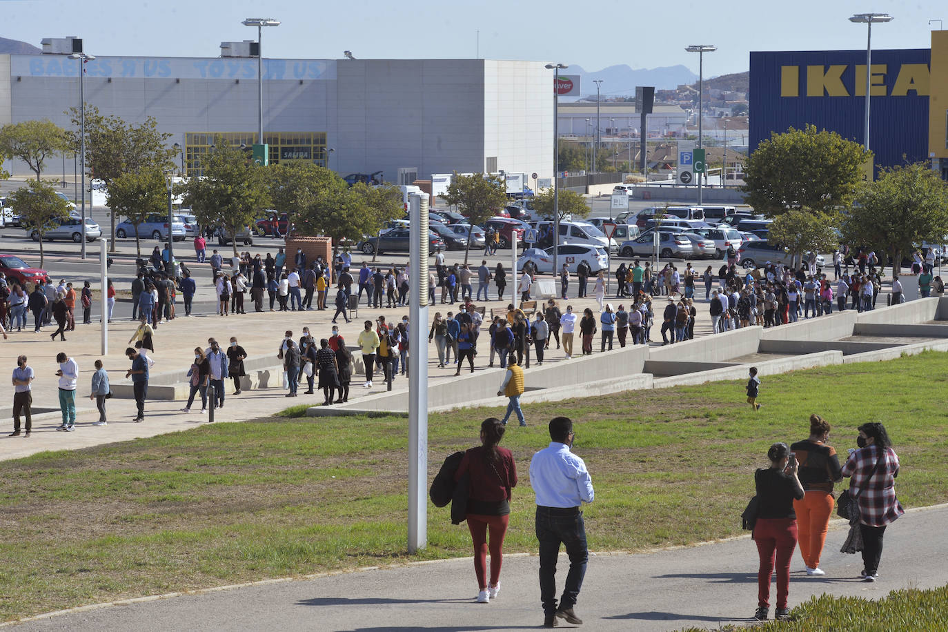 Fotos: Elecciones bolivianas en el centro comercial Thader de Murcia