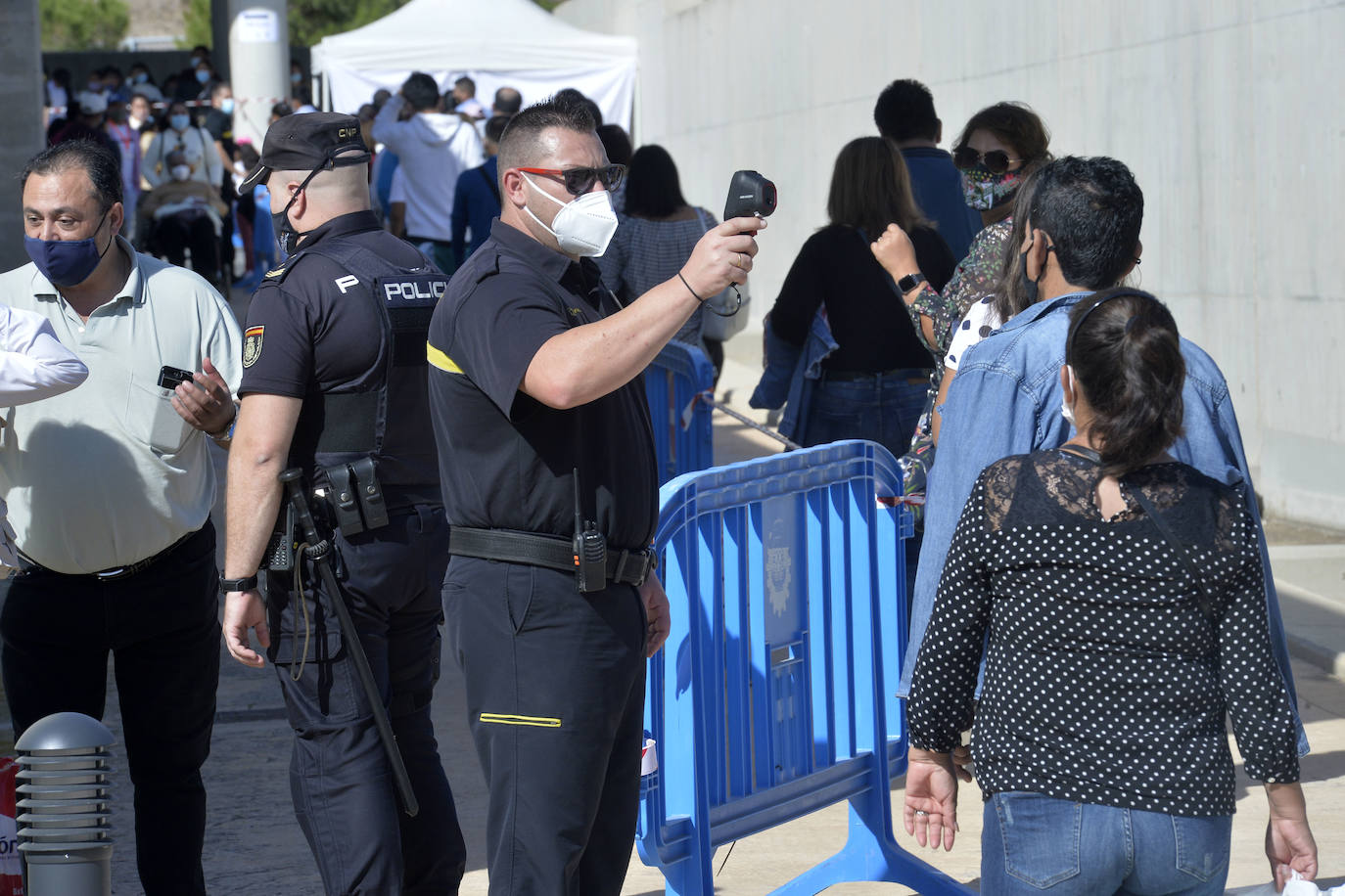 Fotos: Elecciones bolivianas en el centro comercial Thader de Murcia