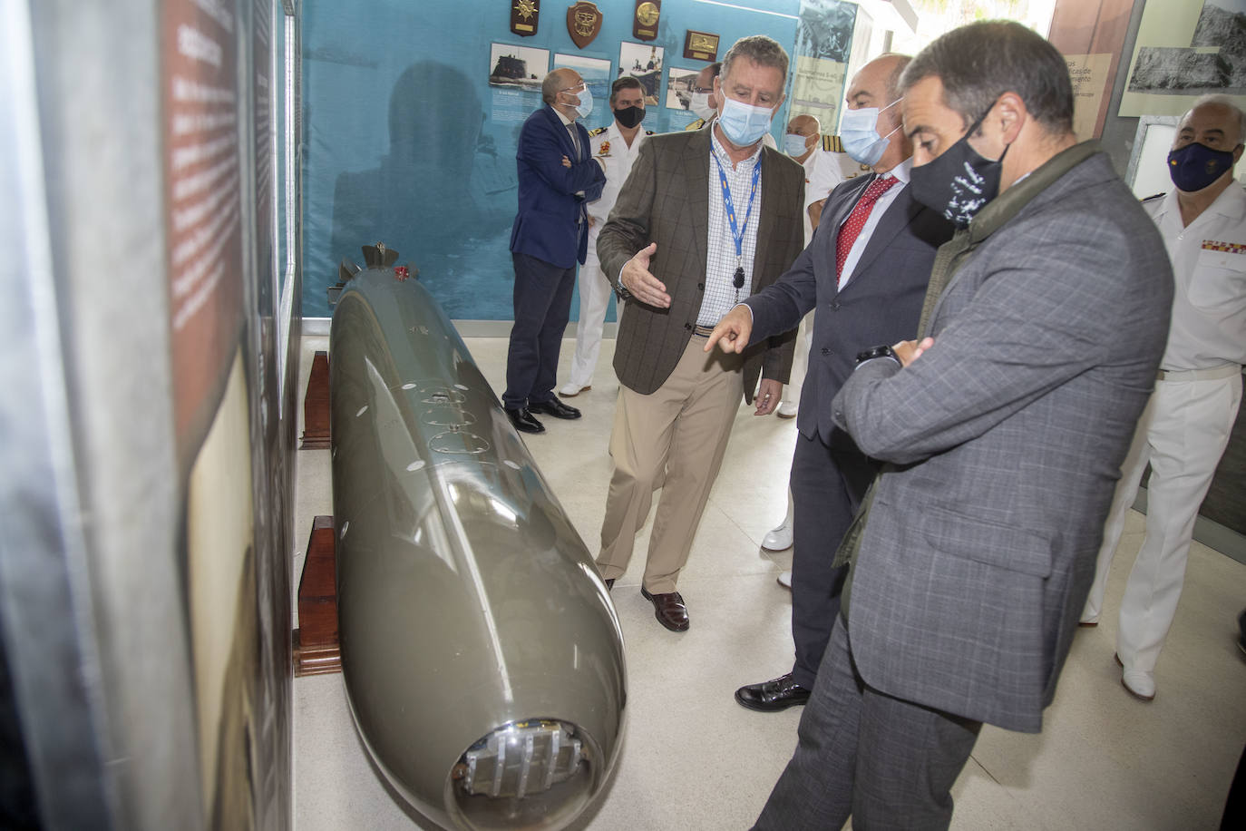 Fotos: La reconstrucción de Lorca tras el terremoto de 2011 protagoniza la jornada en la Asamblea Regional