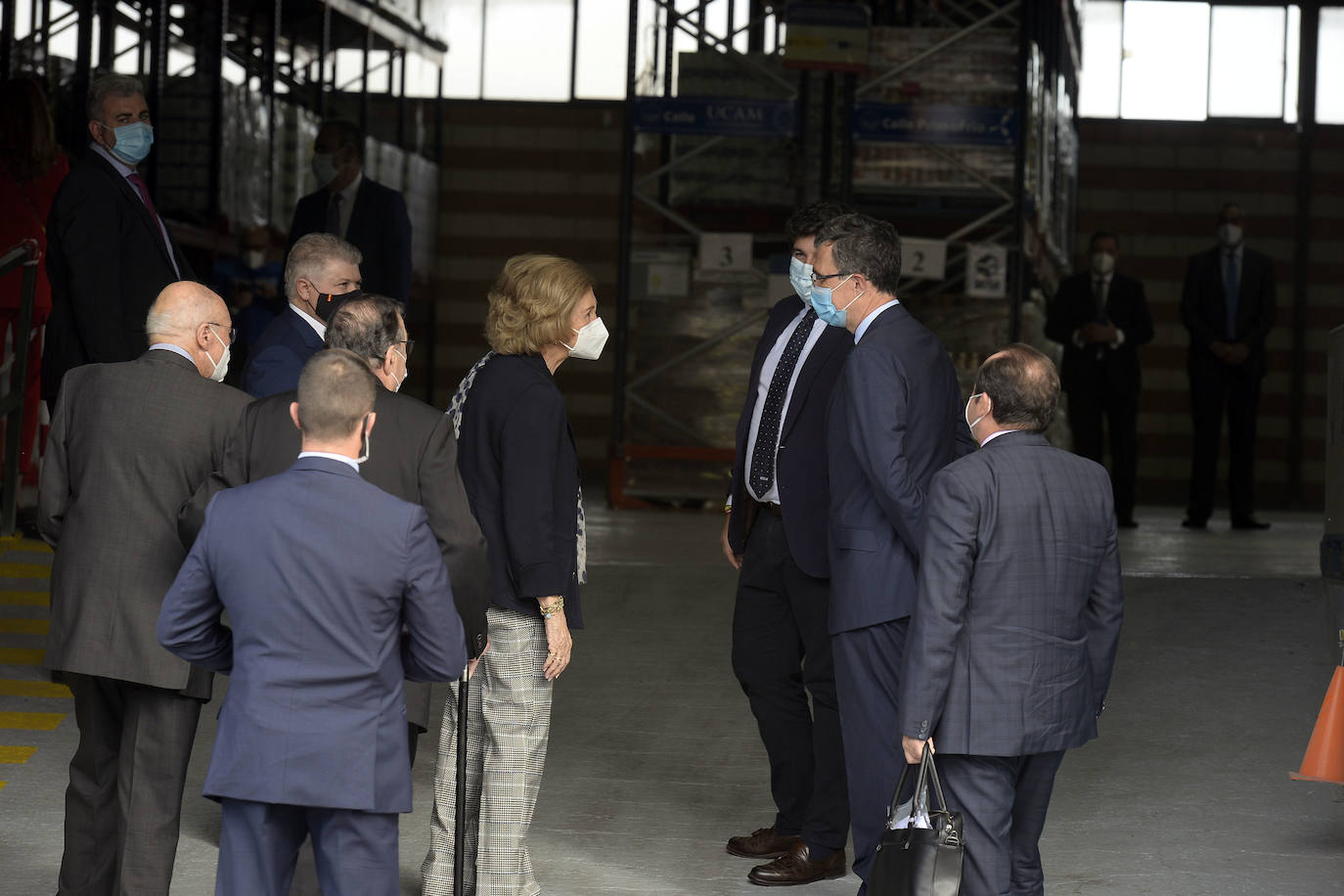 Fotos: La Reina Sofía visita el Banco de Alimentos del Sureste