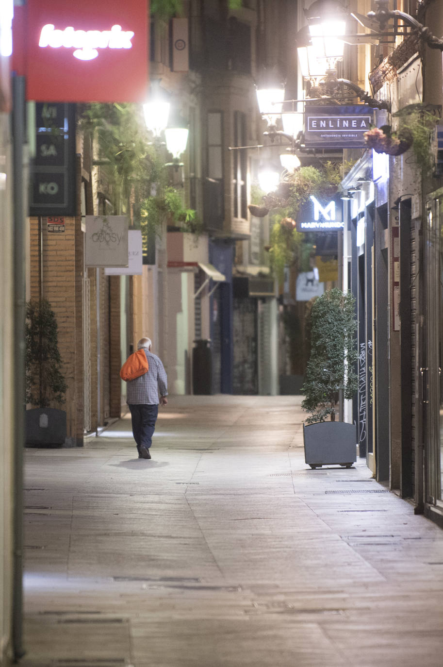 Fotos: Primera noche de toque de queda en Murcia