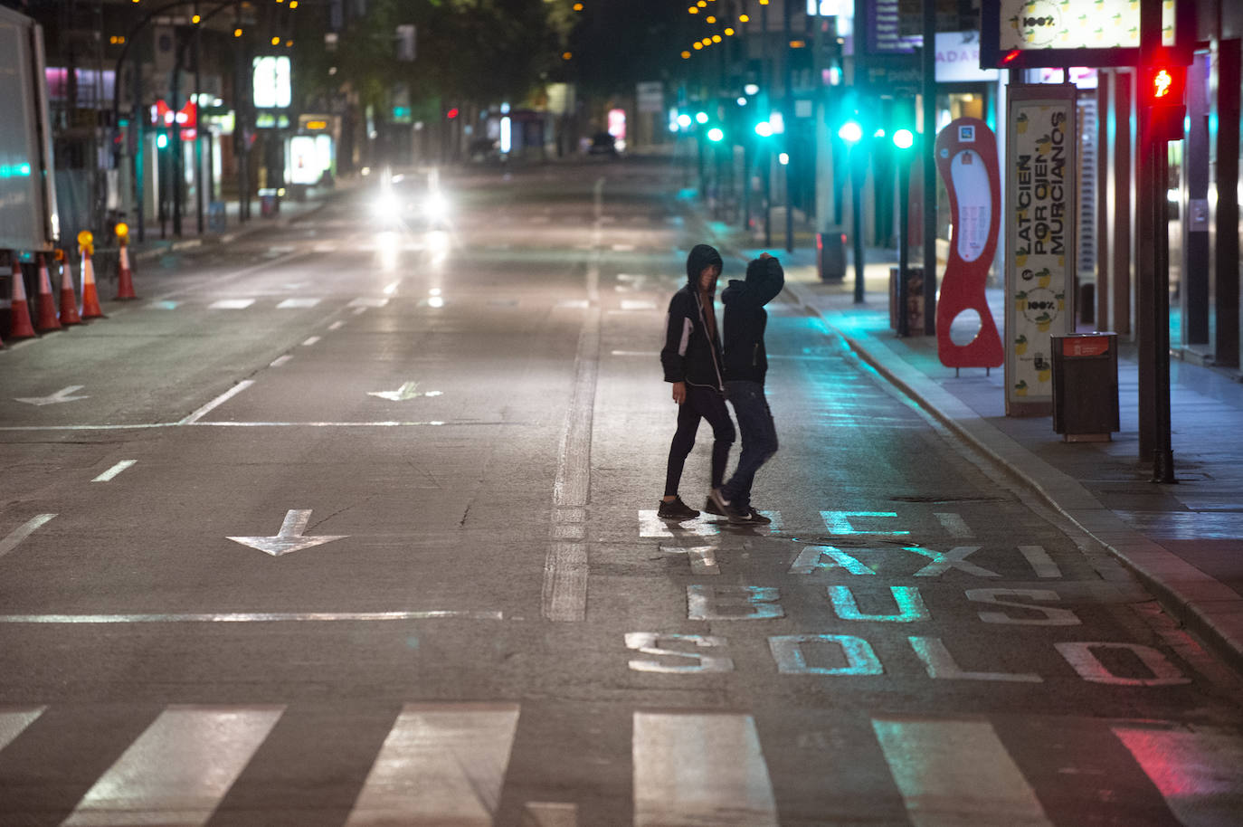 Fotos: Primera noche de toque de queda en Murcia