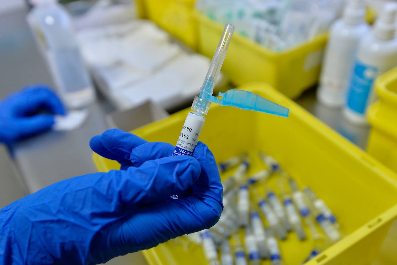 Fotos: Los centros de salud se quedan sin dosis de la vacuna de la gripe ante la alta demanda