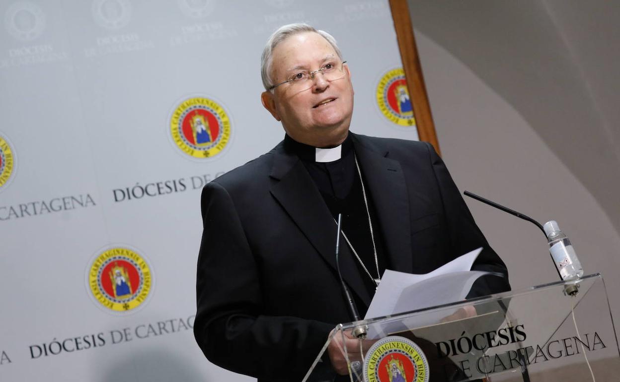 El obispo José Manuel Lorca Planes, en una imagen de archivo. 